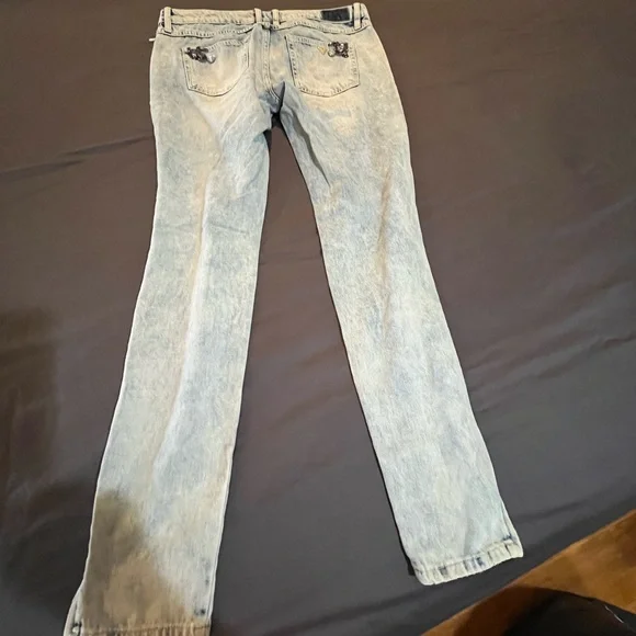 Guess Marilyn 3 Zip skinny low jeans with jewelry. Size 31 - Picture 2 of 8